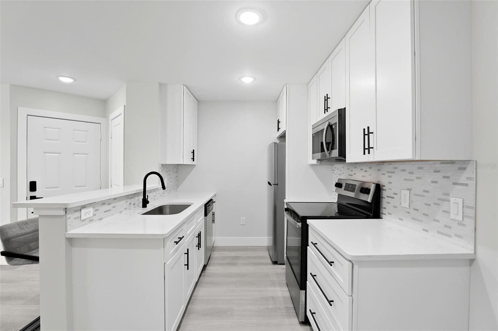 REGENCY PARK AT LAKE MARY A CONDO - Residential