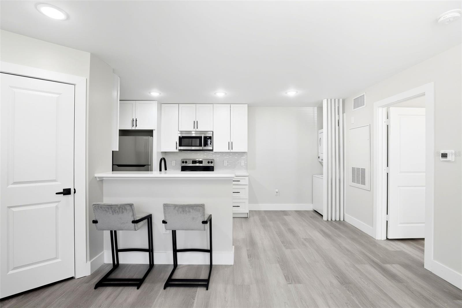 REGENCY PARK AT LAKE MARY A CONDO - Residential