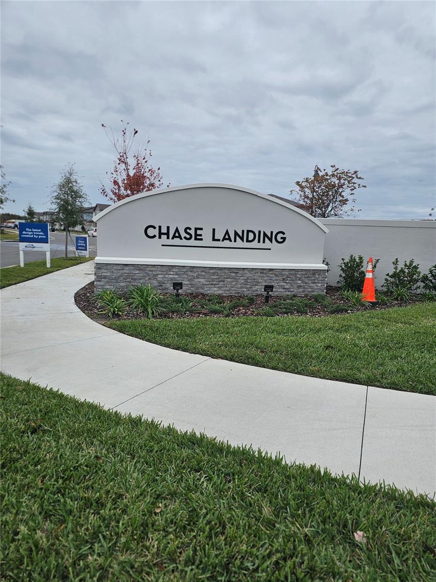 Welcome to this new energy efficient rental home. This beautiful 3-bedroom, 2.5-bathroom townhome is built with innovative, energy-efficient features designed to help you enjoy more savings and better health, located in Chase Landing. This modern two-story townhome features an open floor plan with lots of natural light and approximately 1,591 square feet of living space. The kitchen has stainless steel appliances with a one-year warranty and granite countertops. The bedrooms offer ample closet space and plush carpeting. Your luxurious master suite upstairs with an oversized walk-in closet and dual sinks in the bathroom. The community offers easy access to major employment centers and is located in a good school district and is adjacent to Meadow Wood Elementary and Middle School. Just 10 minutes from Orlando International Airport. The community is conveniently located near several parks, including Southport Community Park and Meadow Woods Recreation Center. For shopping and dining options, residents can visit nearby The Loop shopping center or Florida Mall.
Its incredible location allows you unlimited access to all of Central Florida. In its surroundings you can find: Schools, Pharmacies, supermarkets, Restaurants, Cafes and countless facilities including the Southport Community Park and the Meadow Woods Recreation Center that will make your life more comfortable and happy.