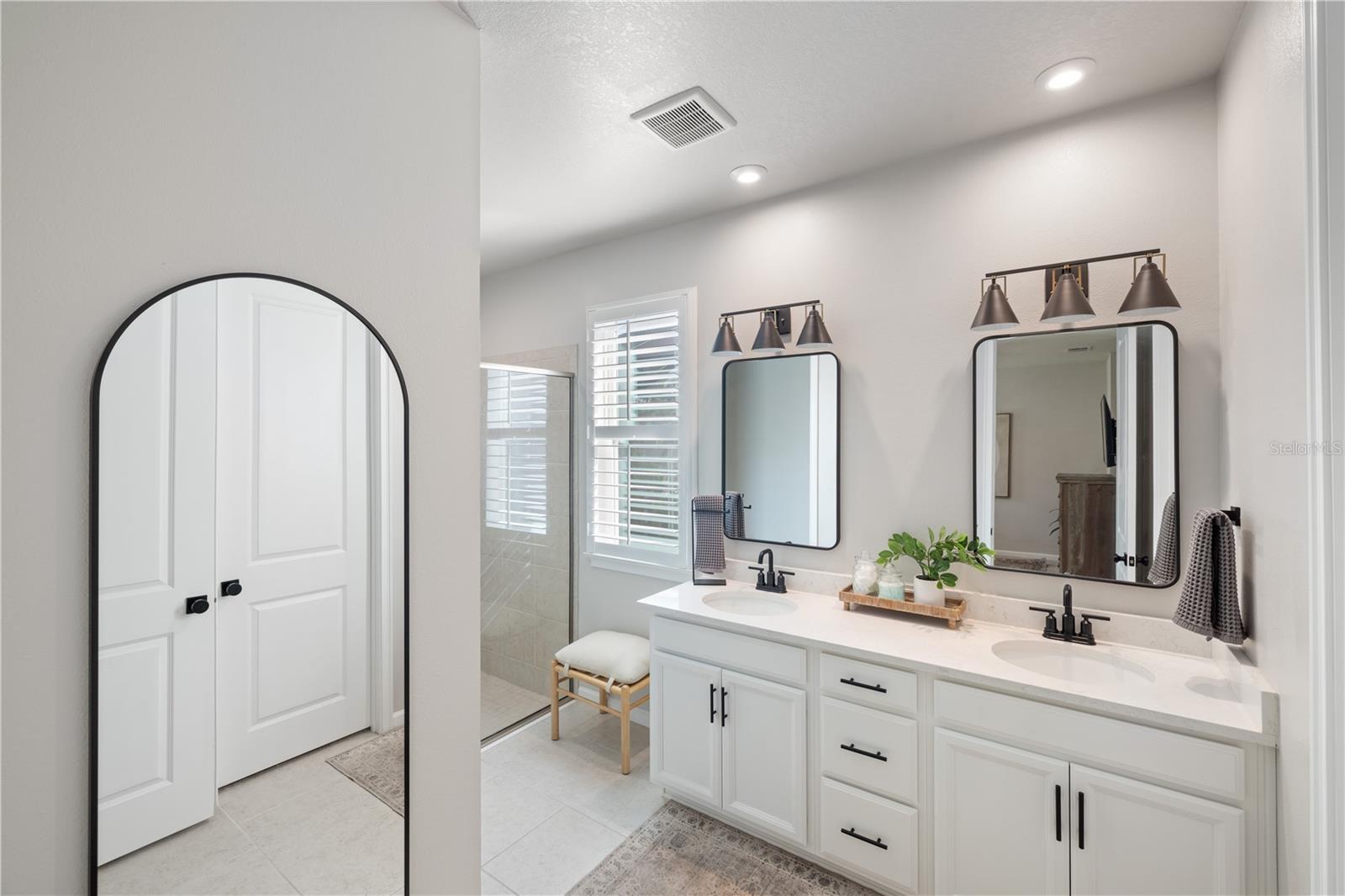 RENAISSANCE/WEST VLGS PH 2B & - Residential