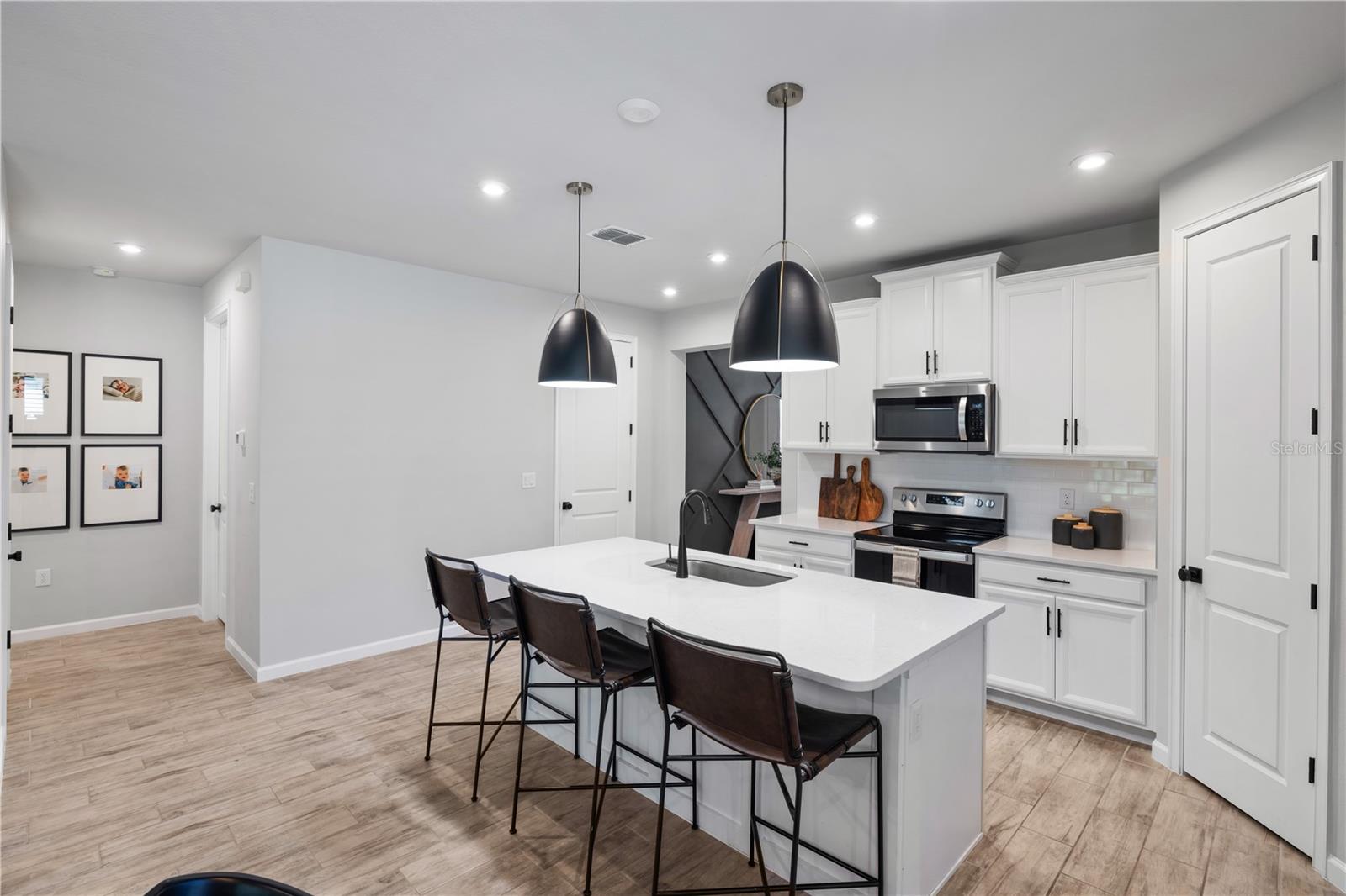 RENAISSANCE/WEST VLGS PH 2B & - Residential