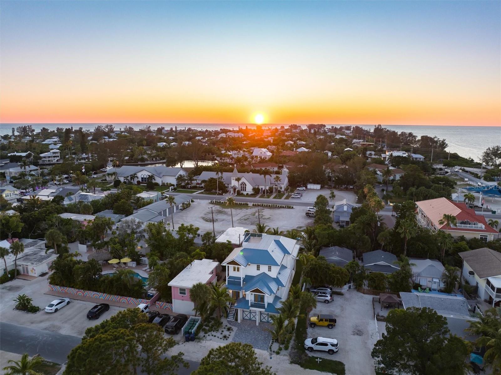 ANNA MARIA BEACH - Residential