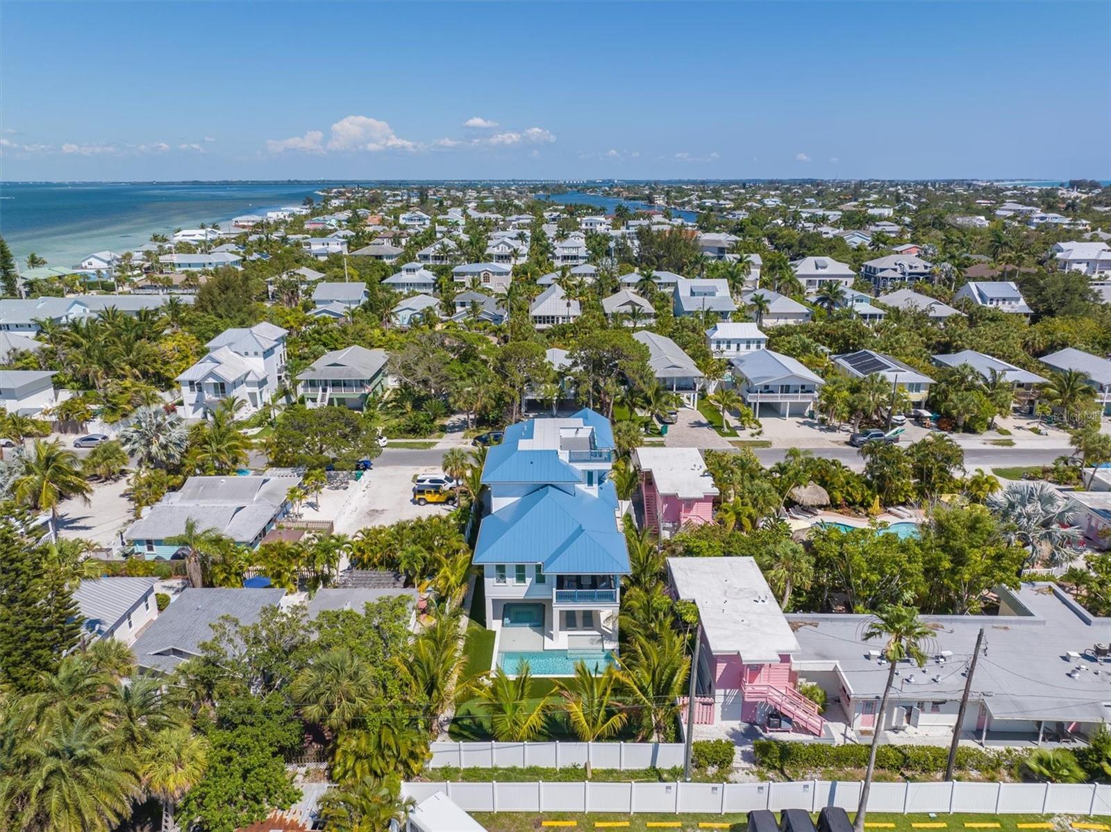 ANNA MARIA BEACH - Residential