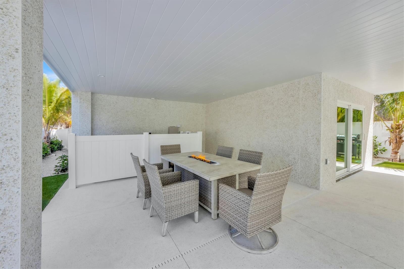 ANNA MARIA BEACH - Residential