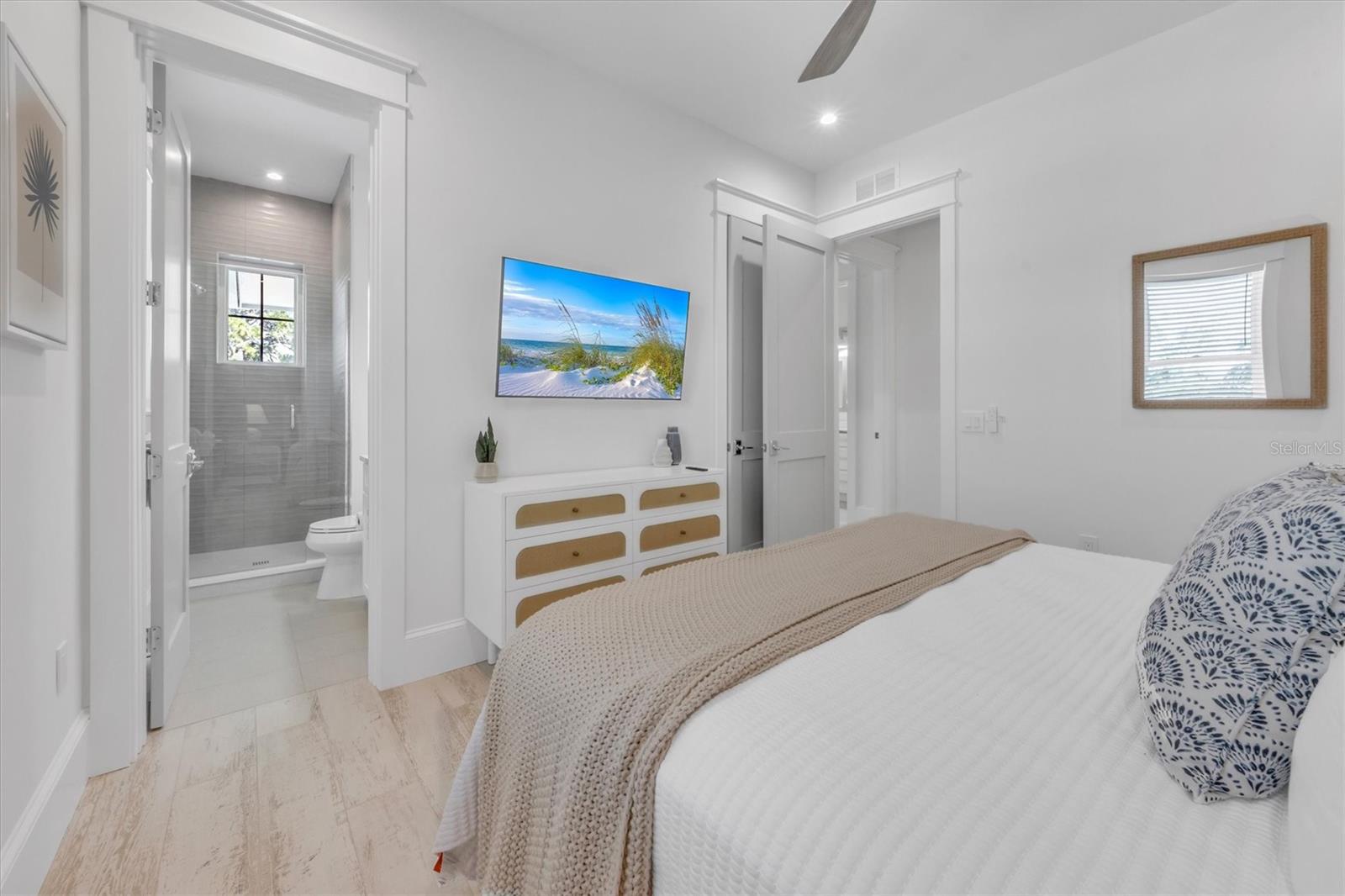 ANNA MARIA BEACH - Residential