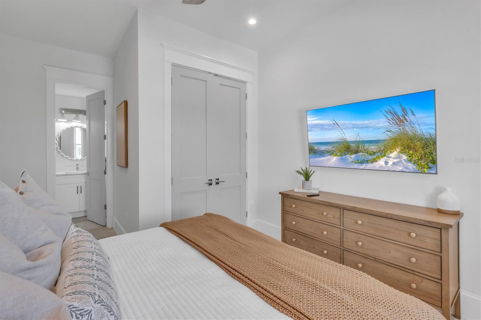 ANNA MARIA BEACH - Residential