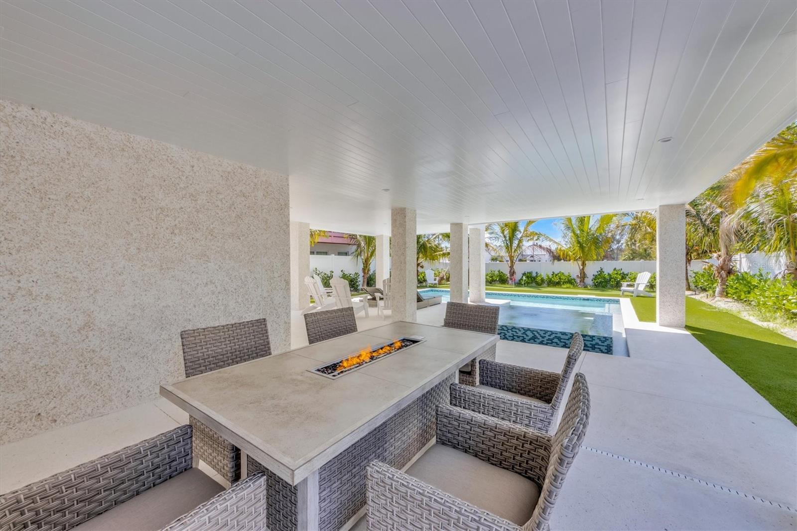 ANNA MARIA BEACH - Residential