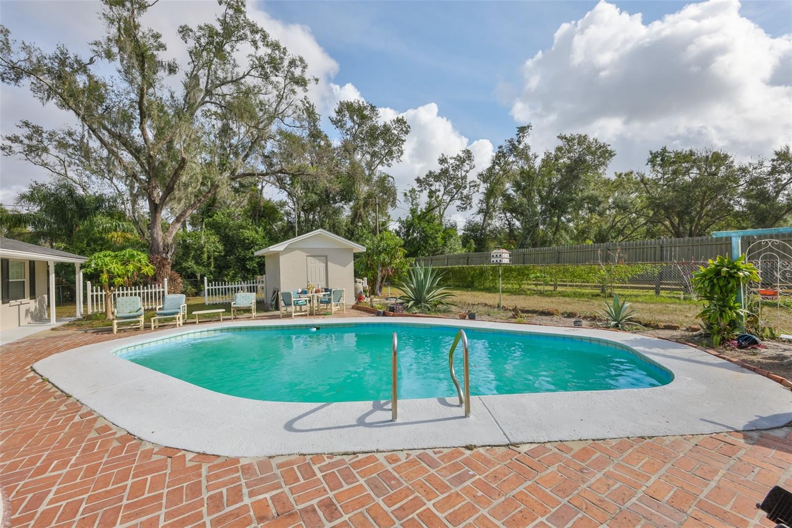 UNPLATTED - Residential