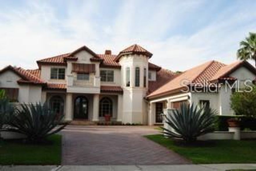 ALAQUE Lakes home on gulf course ;Water: City