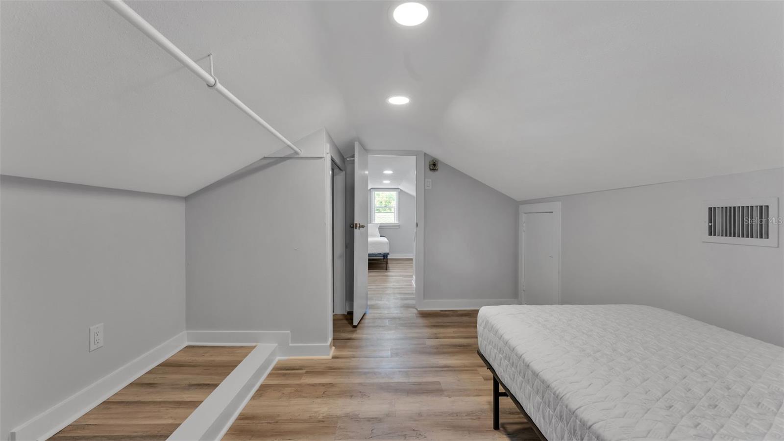 SOUTH LAKELAND ADD - Residential