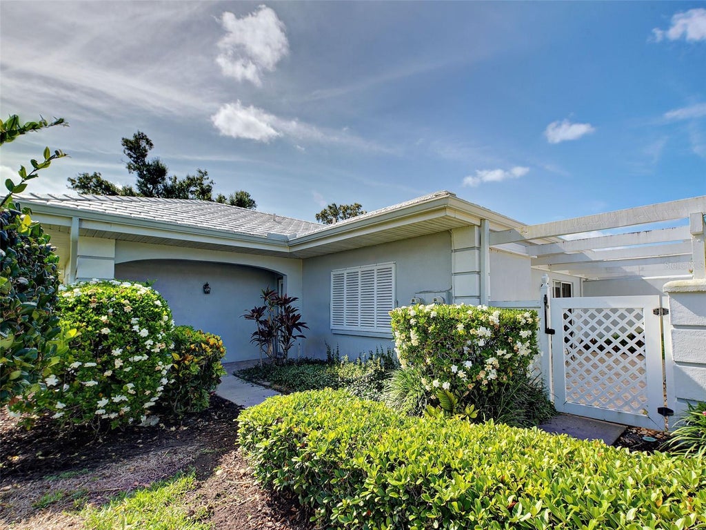 Photo of 262 Cerromar Way S #53, Venice, FL 34293 (MLS # N6144639)