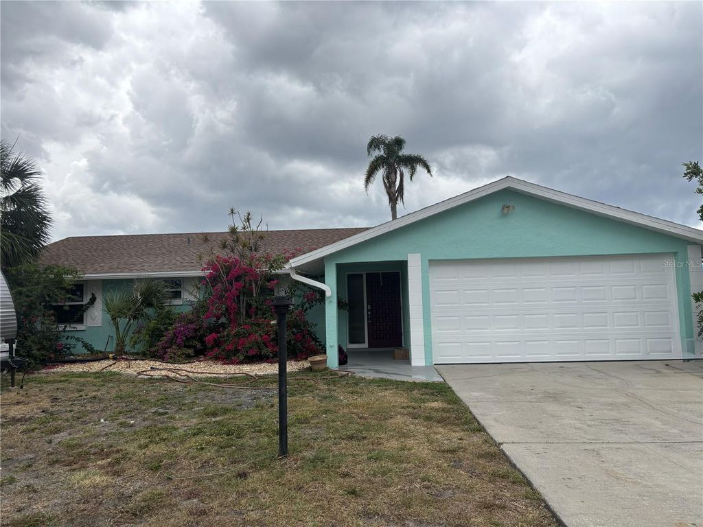 Photo of 1002 Silver Palm Way, Apollo Beach, FL 33572 (MLS # TB8520007)