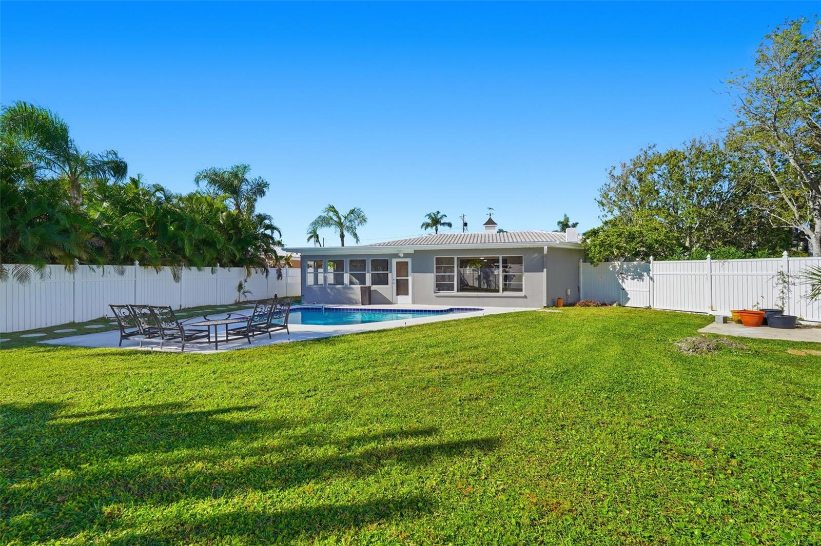 DUNEDIN SHORES SUB - Residential