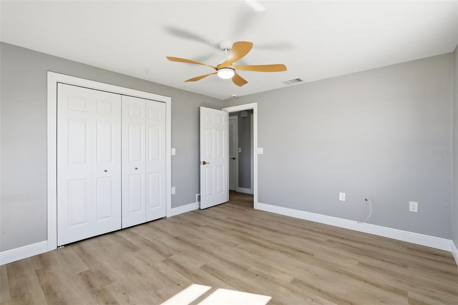 DUNEDIN SHORES SUB - Residential