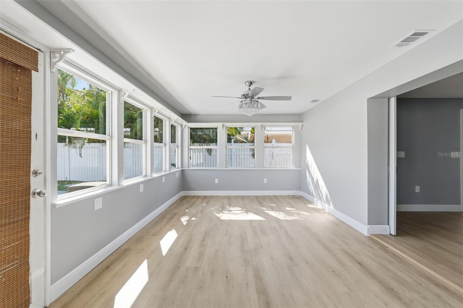 DUNEDIN SHORES SUB - Residential