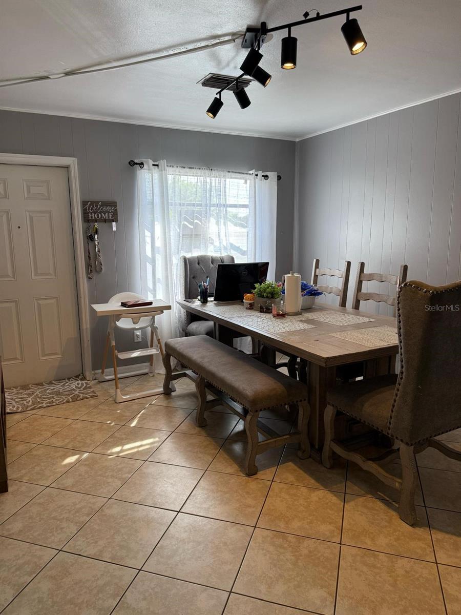 DENNIS PARK - Residential