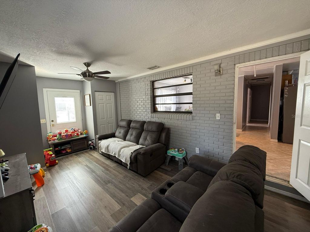 Photo of 311 Congress Avenue, Auburndale, FL 33823 (MLS # S5140118)