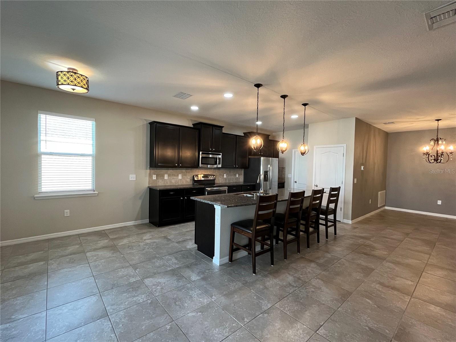 DEL TIERRA PH I - Residential