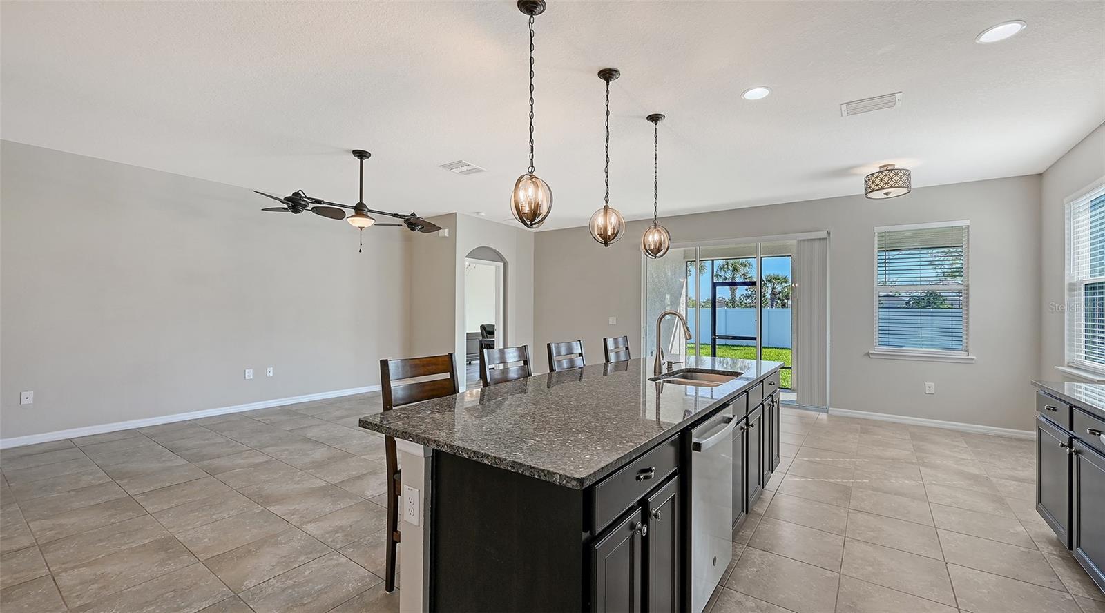 DEL TIERRA PH I - Residential