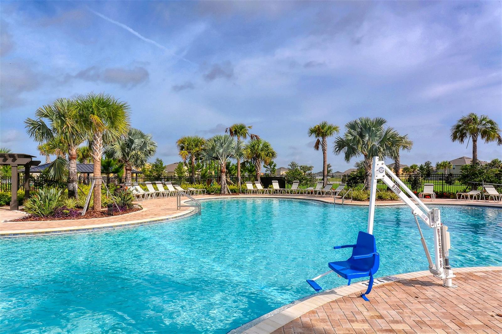 DEL TIERRA PH I - Residential