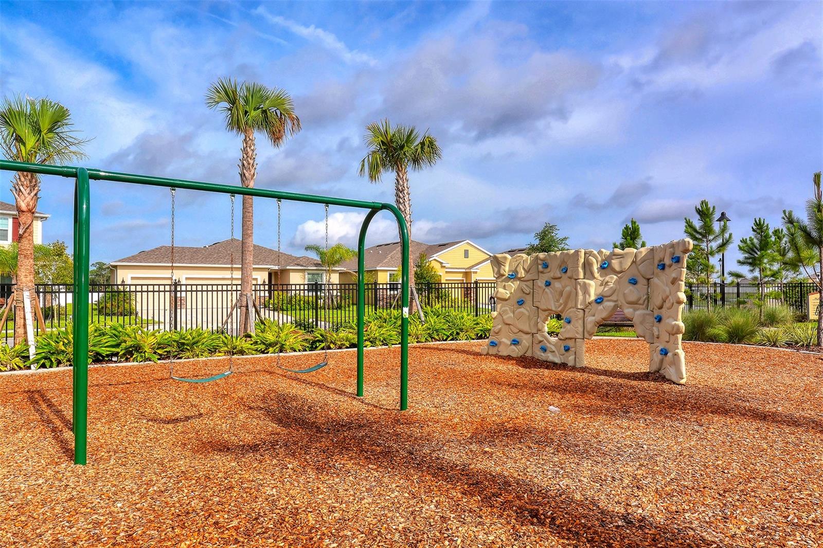 DEL TIERRA PH I - Residential