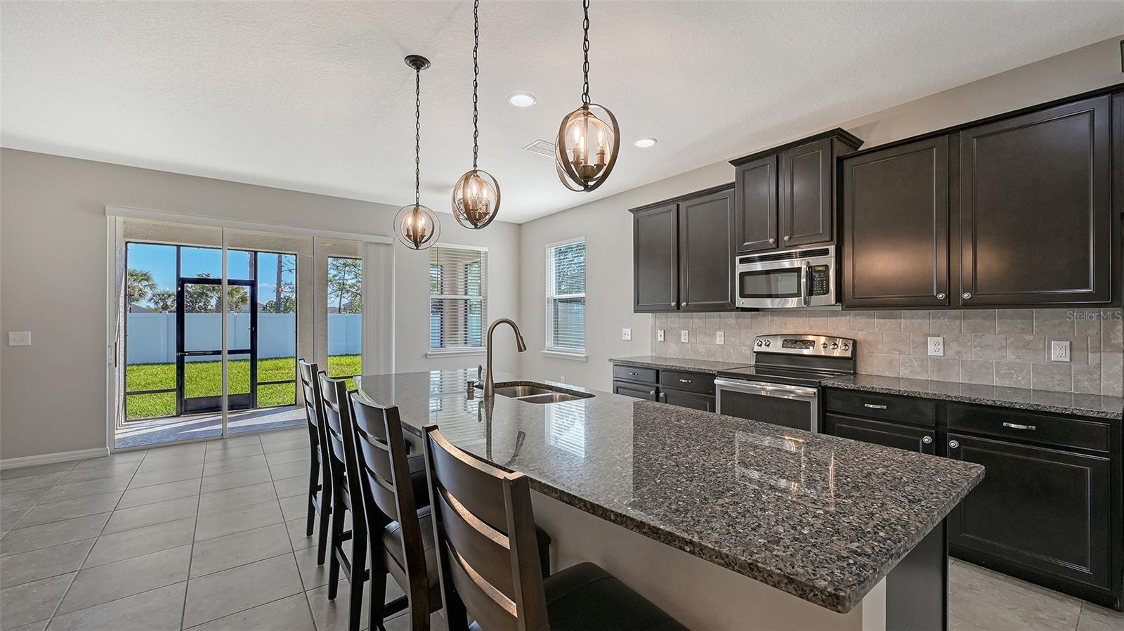 DEL TIERRA PH I - Residential