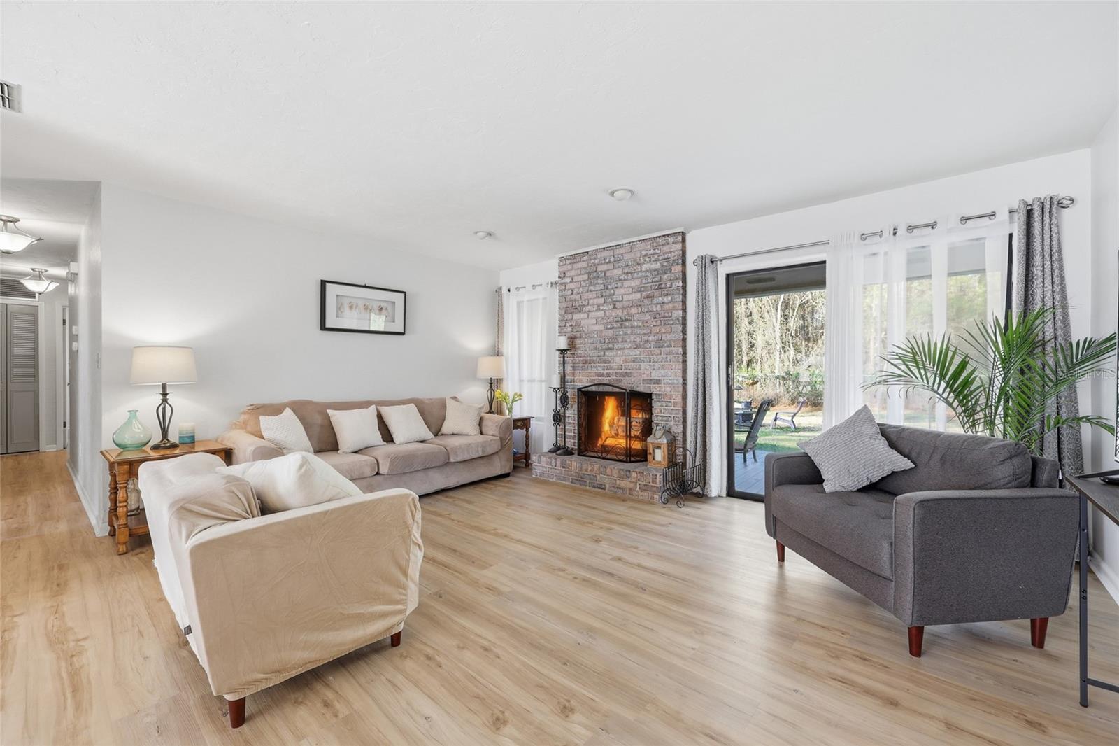 NORTHWOOD OAKS - Residential