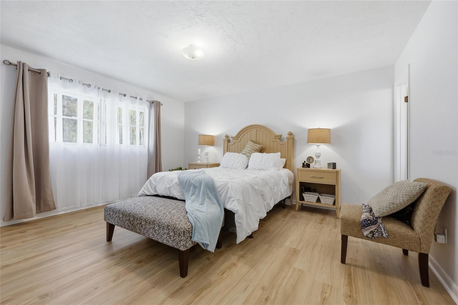 NORTHWOOD OAKS - Residential