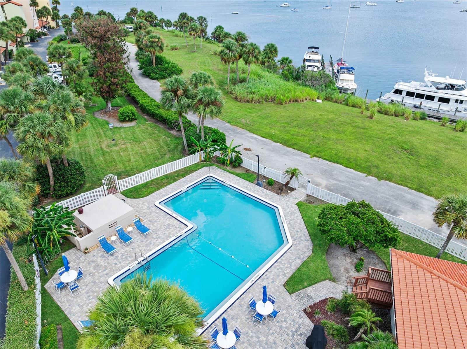 544 MARINA POINT DRIVE 5440