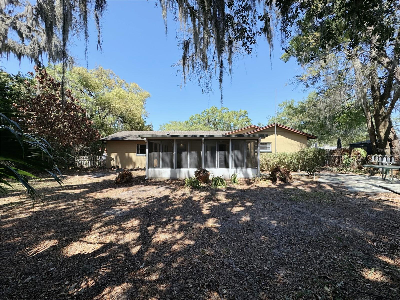 LAUREL SPGS - Residential Lease