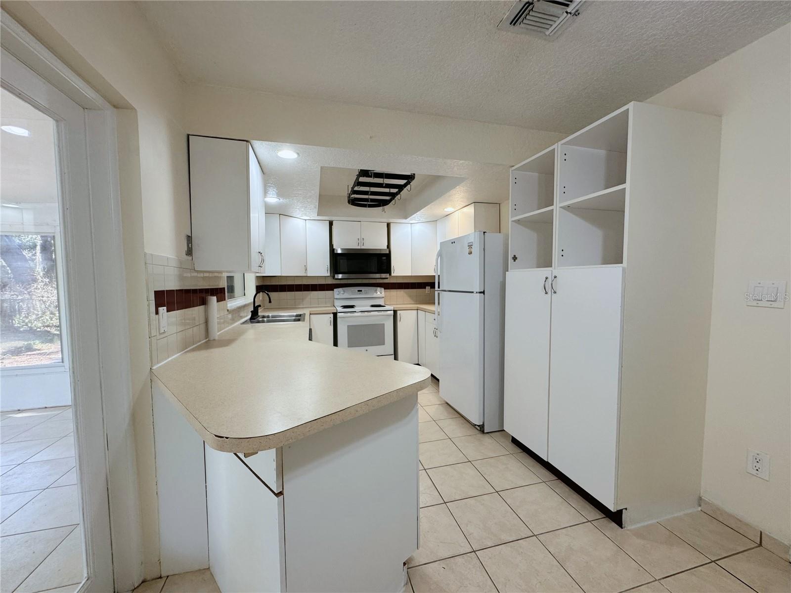 LAUREL SPGS - Residential Lease