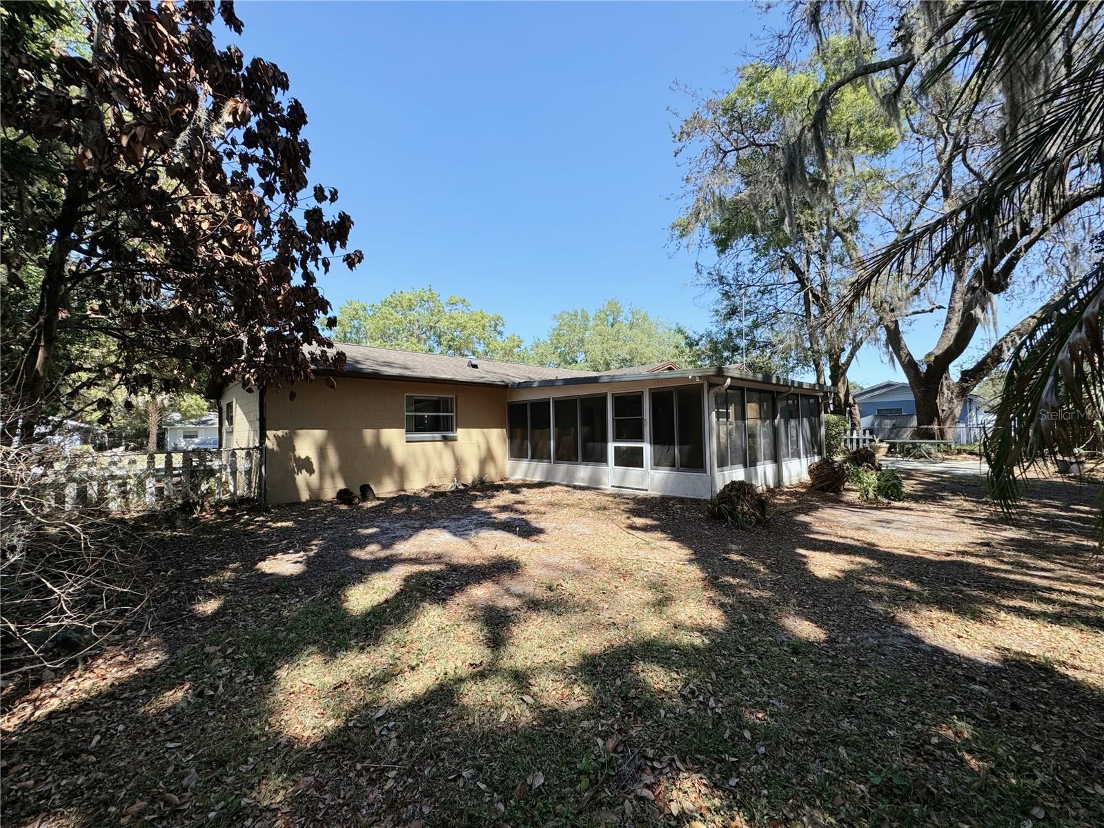 LAUREL SPGS - Residential Lease