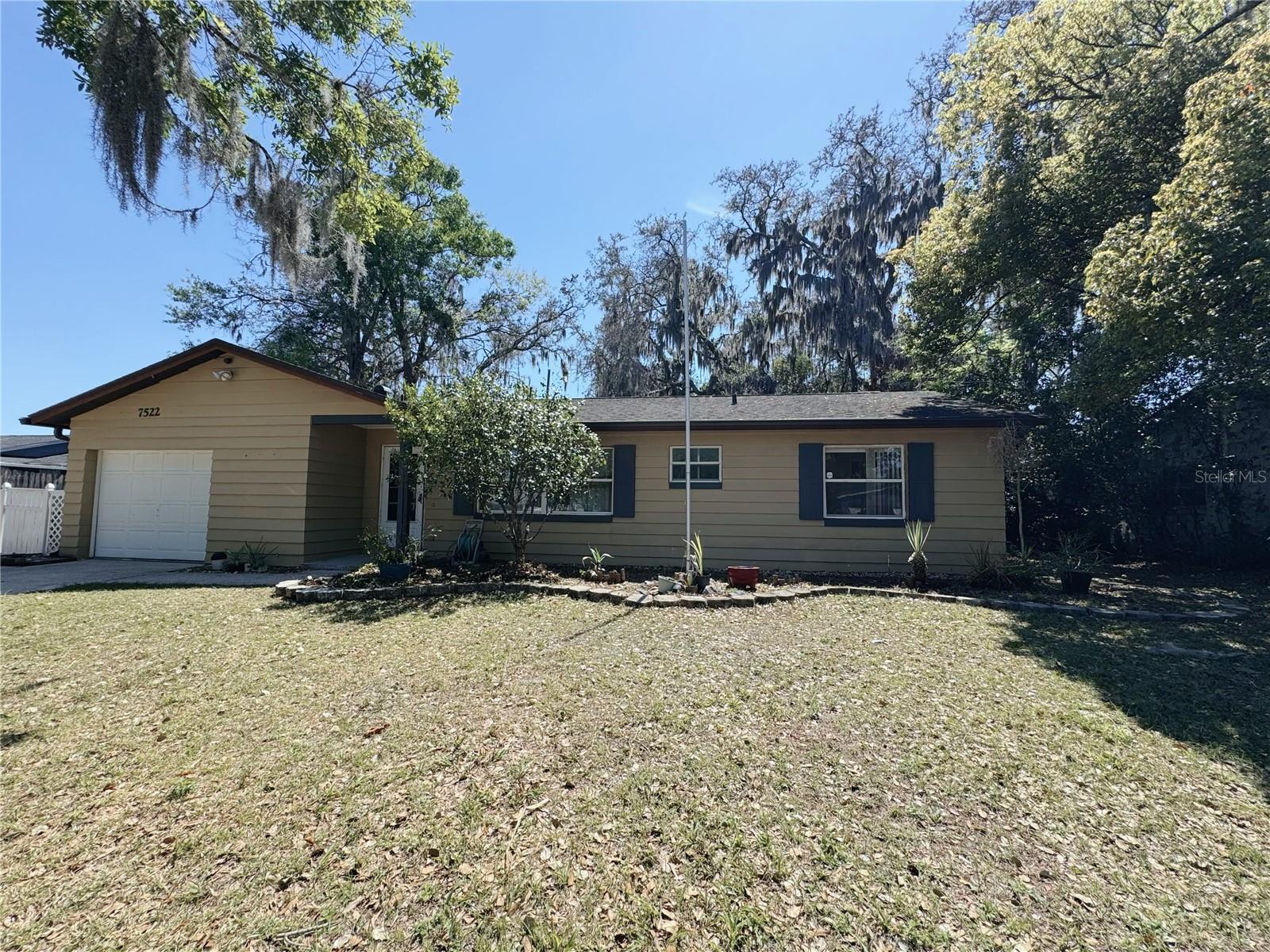 LAUREL SPGS - Residential Lease