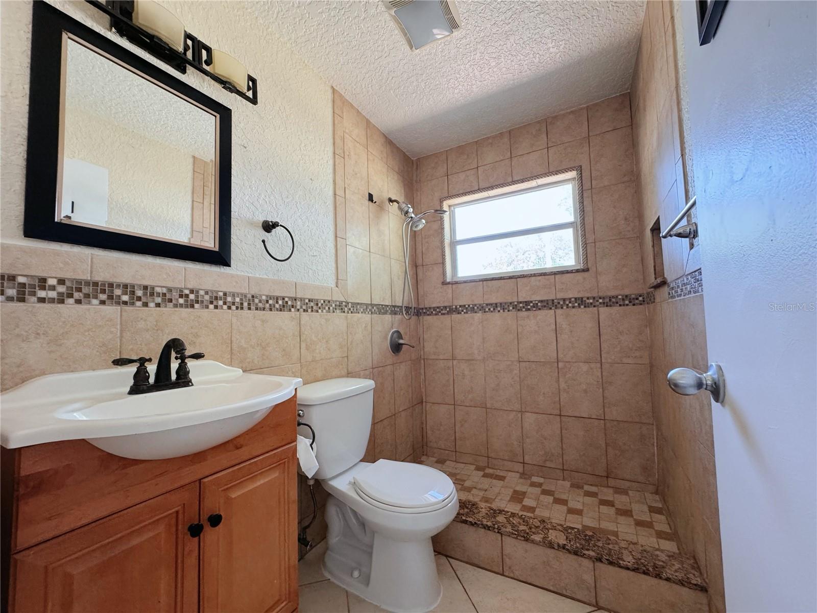 LAUREL SPGS - Residential Lease