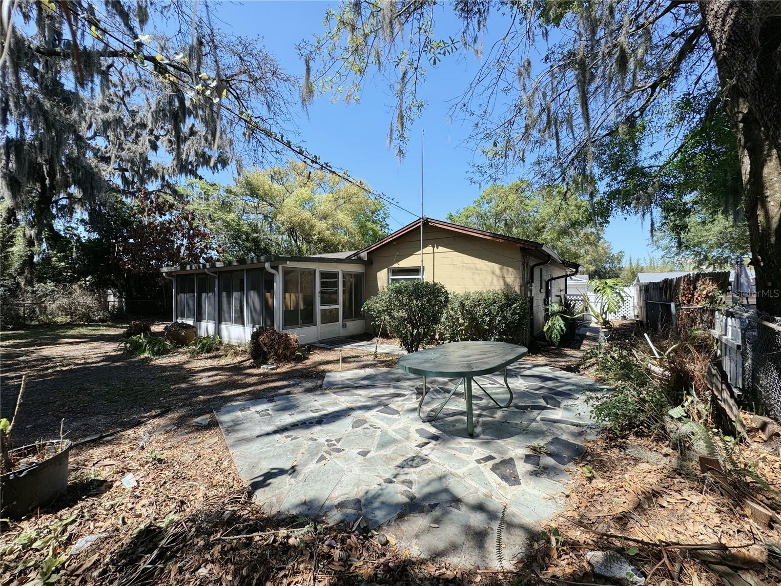 LAUREL SPGS - Residential Lease