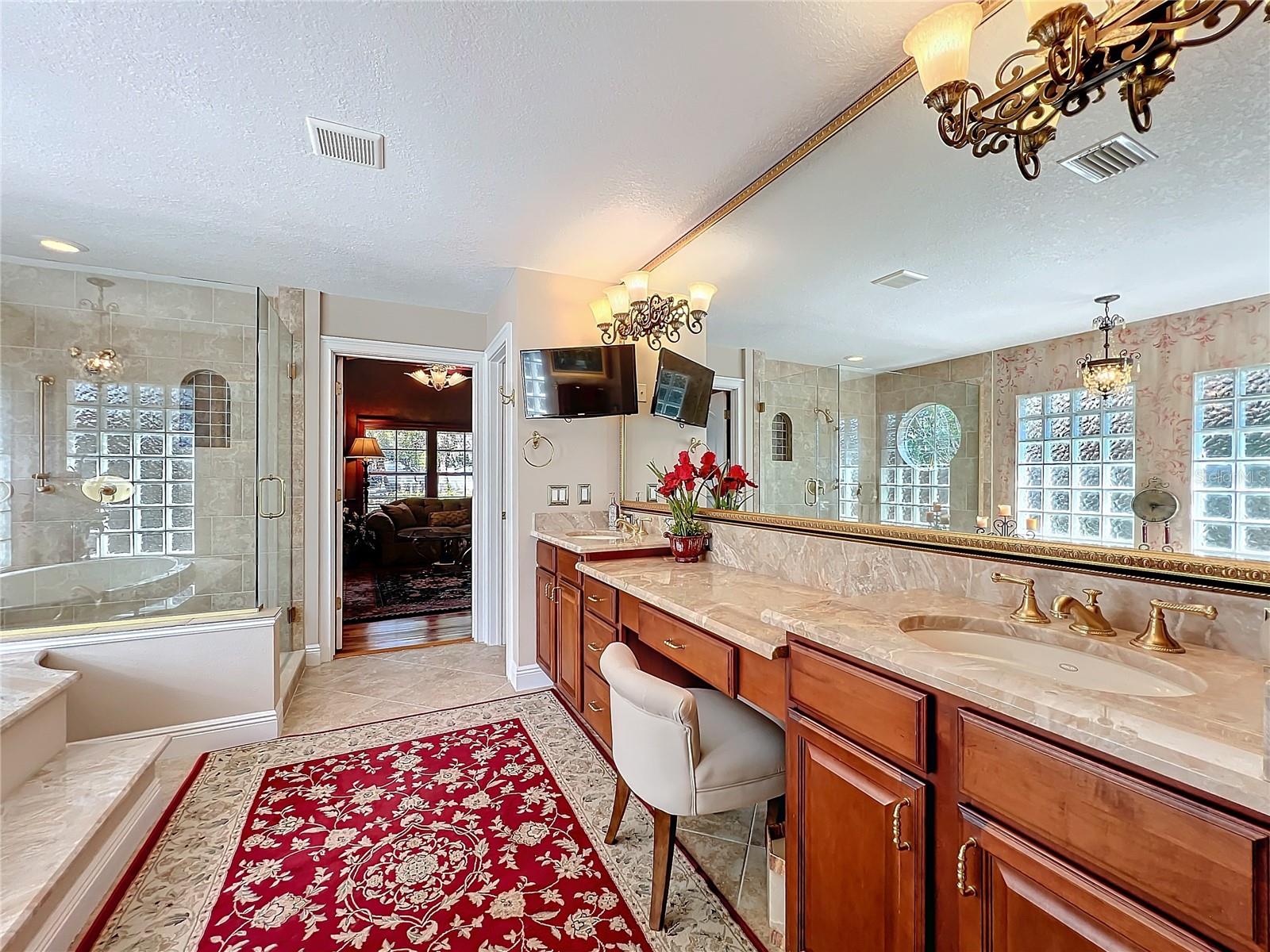 SYLVAN LAKE SHORES - Residential