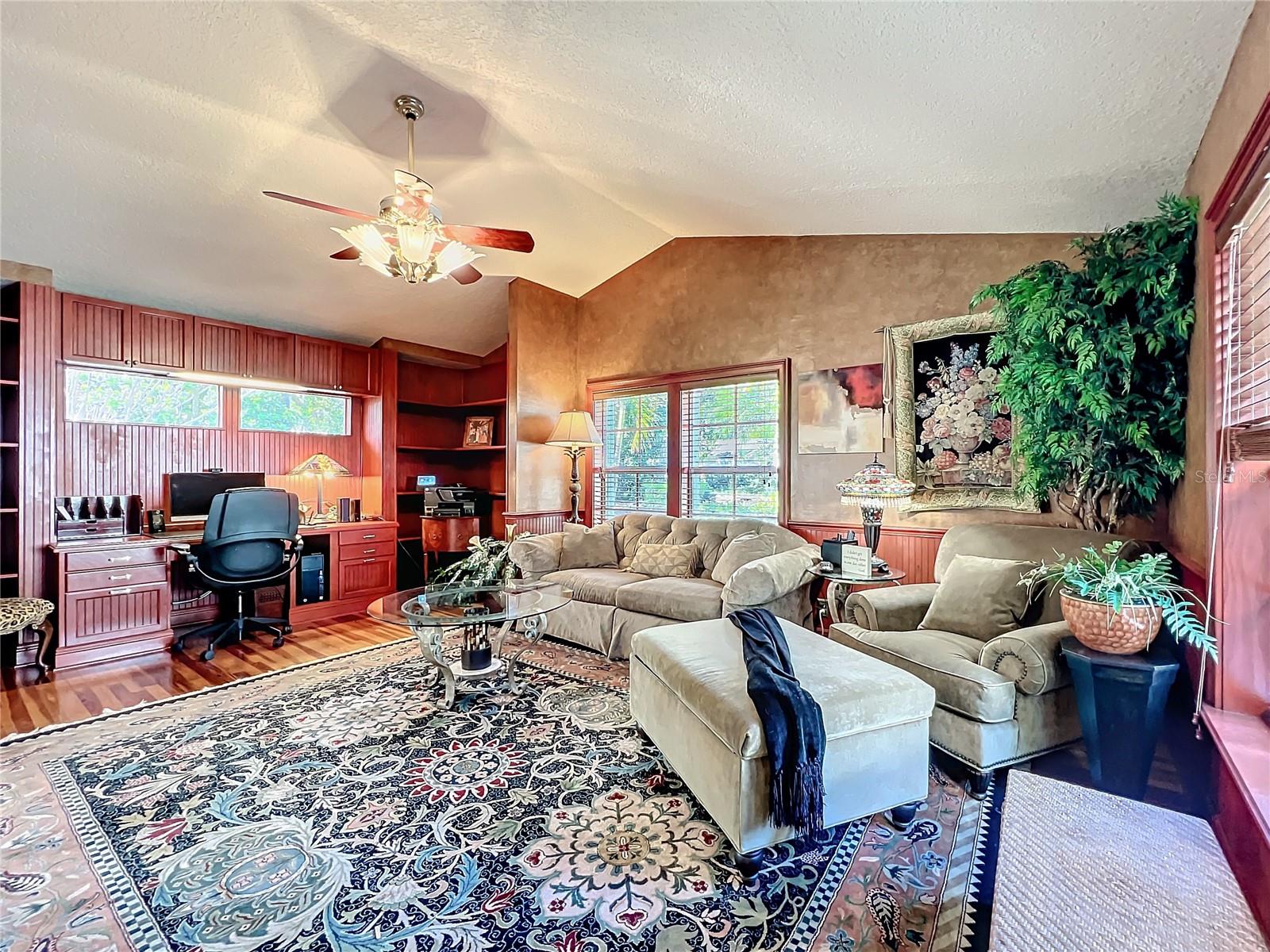 SYLVAN LAKE SHORES - Residential