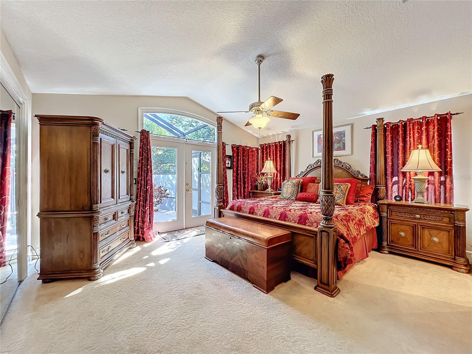 SYLVAN LAKE SHORES - Residential