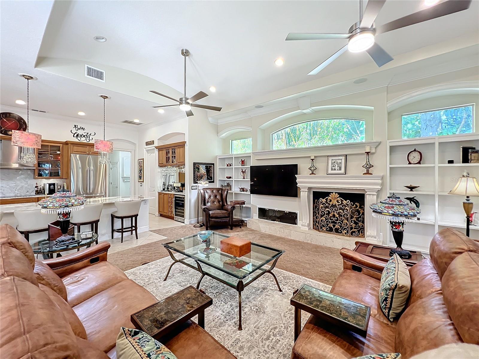 SYLVAN LAKE SHORES - Residential