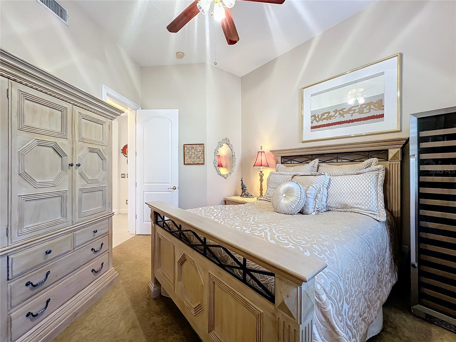 SYLVAN LAKE SHORES - Residential