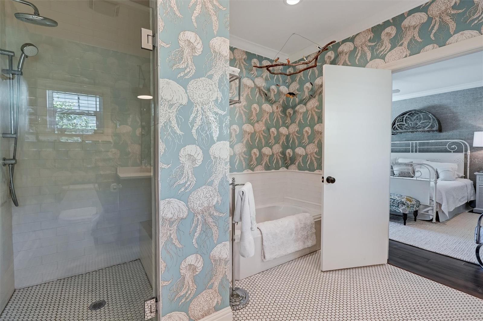 BROADWATER UNIT 1 - Residential