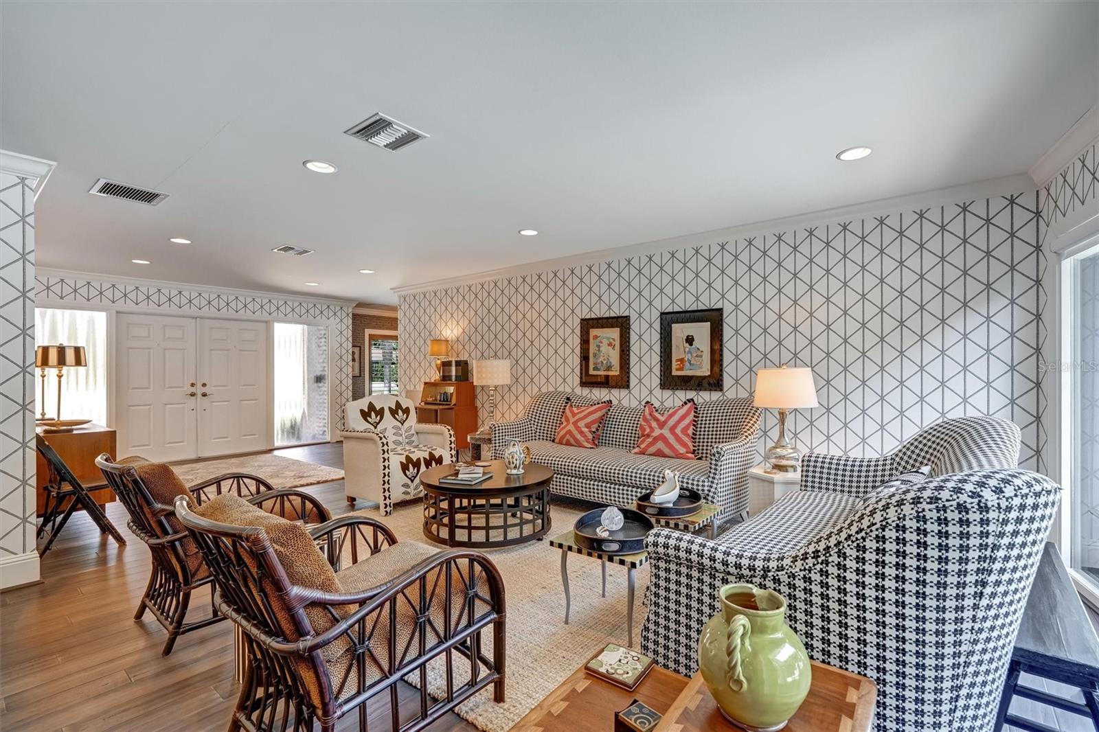 BROADWATER UNIT 1 - Residential