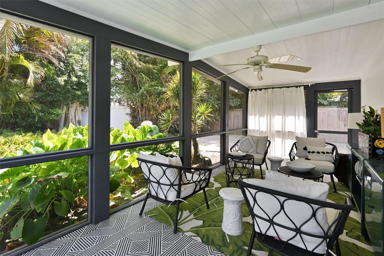 BROADWATER UNIT 1 - Residential