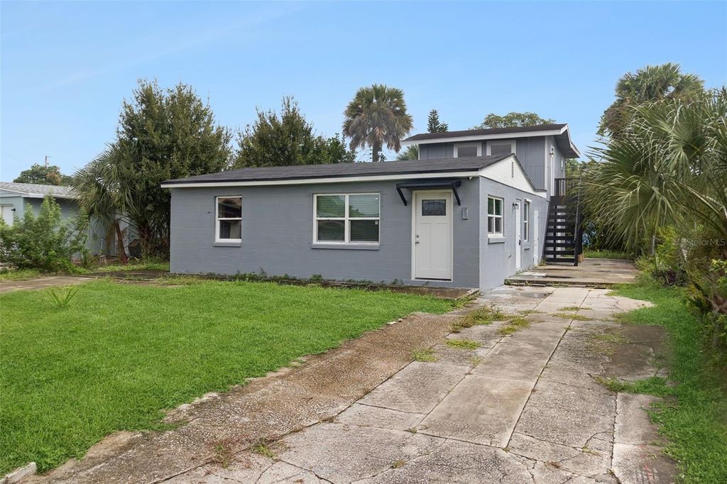 Photo of 1125 Gainey Drive, Melbourne, FL 32901 (MLS # O6368536)