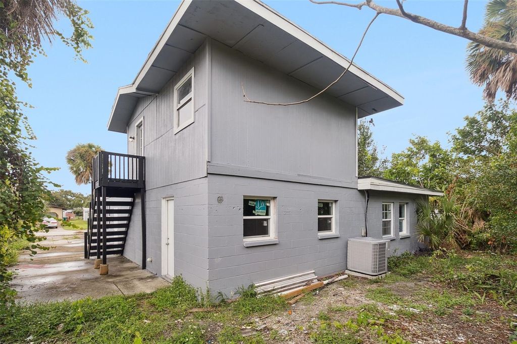 Photo of 1125 Gainey Drive, Melbourne, FL 32901 (MLS # O6368536)