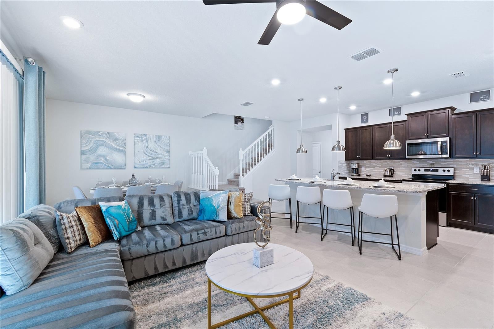 716 GARDENIA LANE