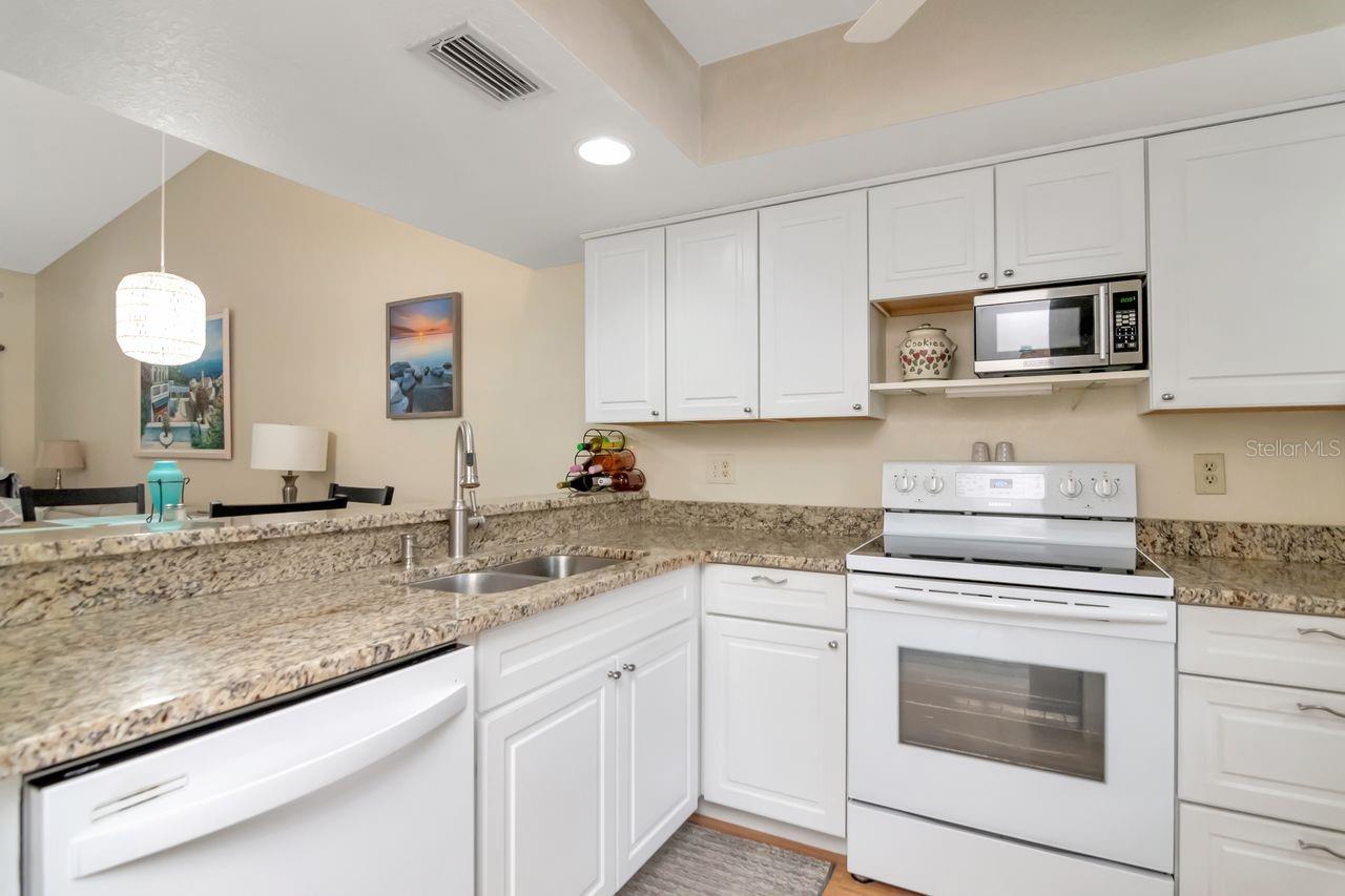 DEERWOOD GARDENS IV - Residential