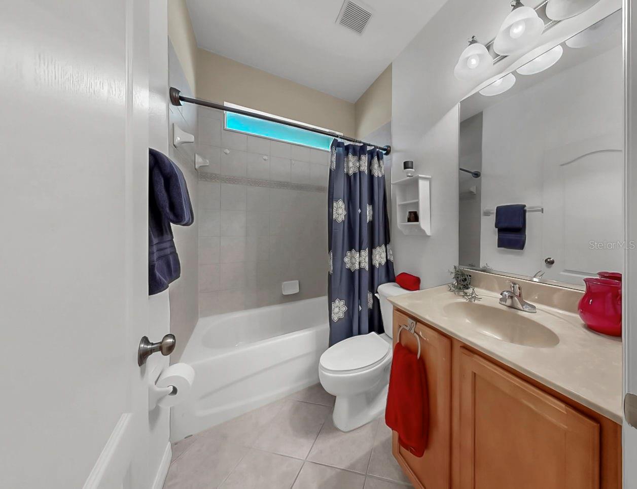 LAKEWOOD RIDGE ESTATES NORTH - Residential