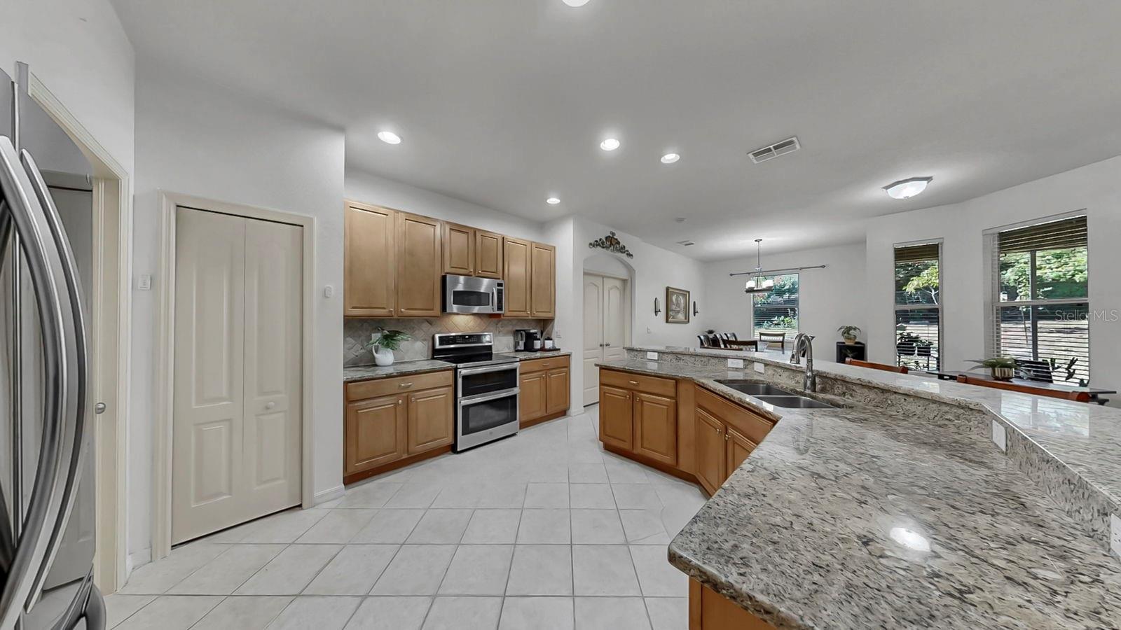 LAKEWOOD RIDGE ESTATES NORTH - Residential