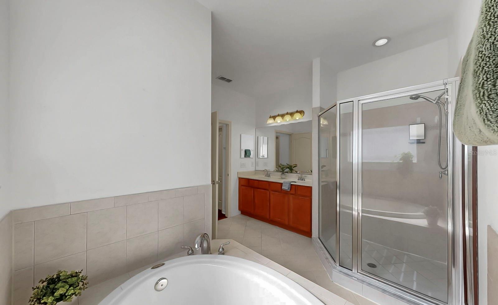 LAKEWOOD RIDGE ESTATES NORTH - Residential